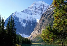 V体育：滕哈格：新赛季前不会执教 唯一令我怀念的是老特拉福德.